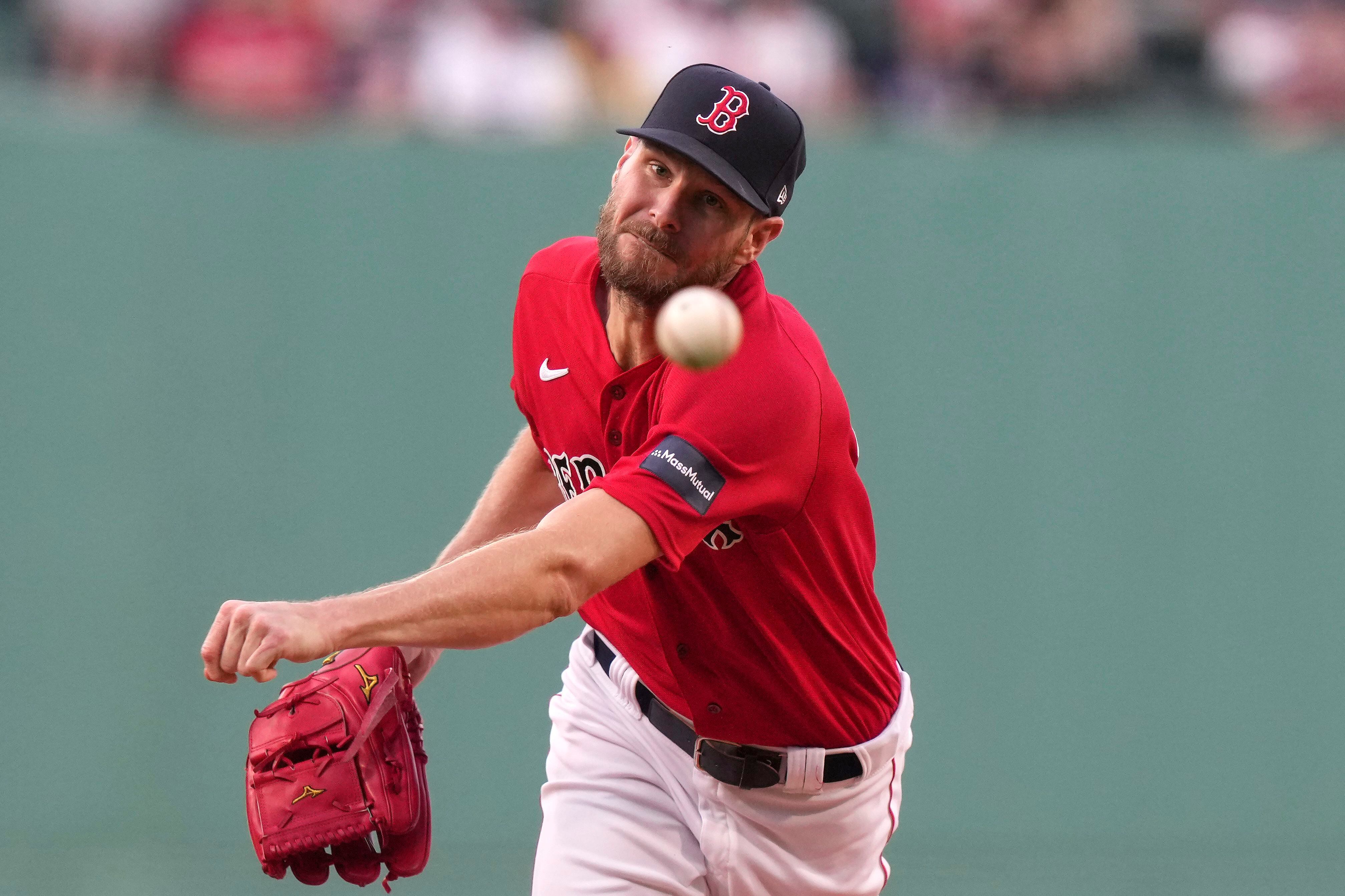 Rafael Devers Had Hilarious Reaction To Chris Sale's Fiery Dugout