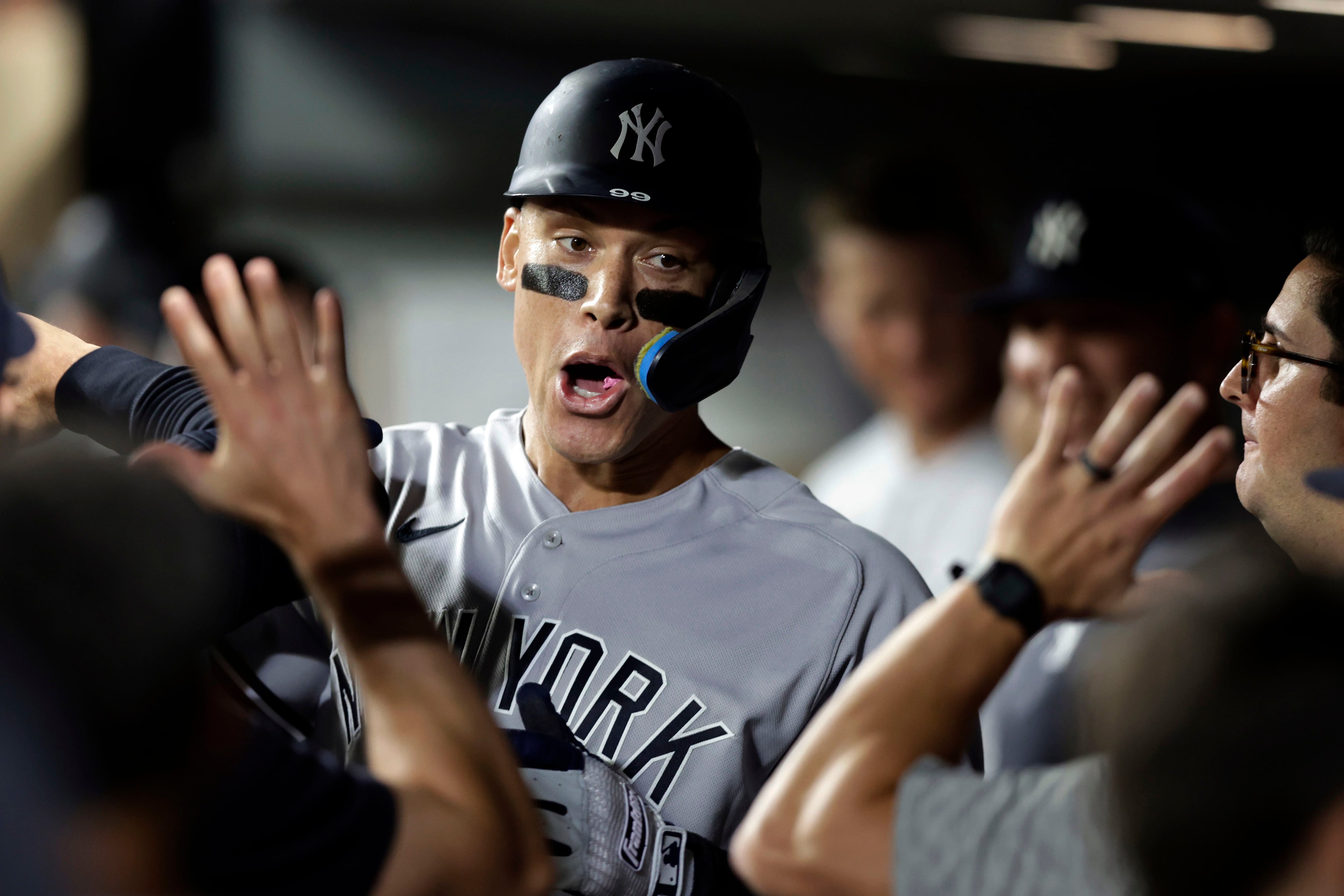 Judge hits No. 44, Yankees beat Mariners 9-4 to stop skid