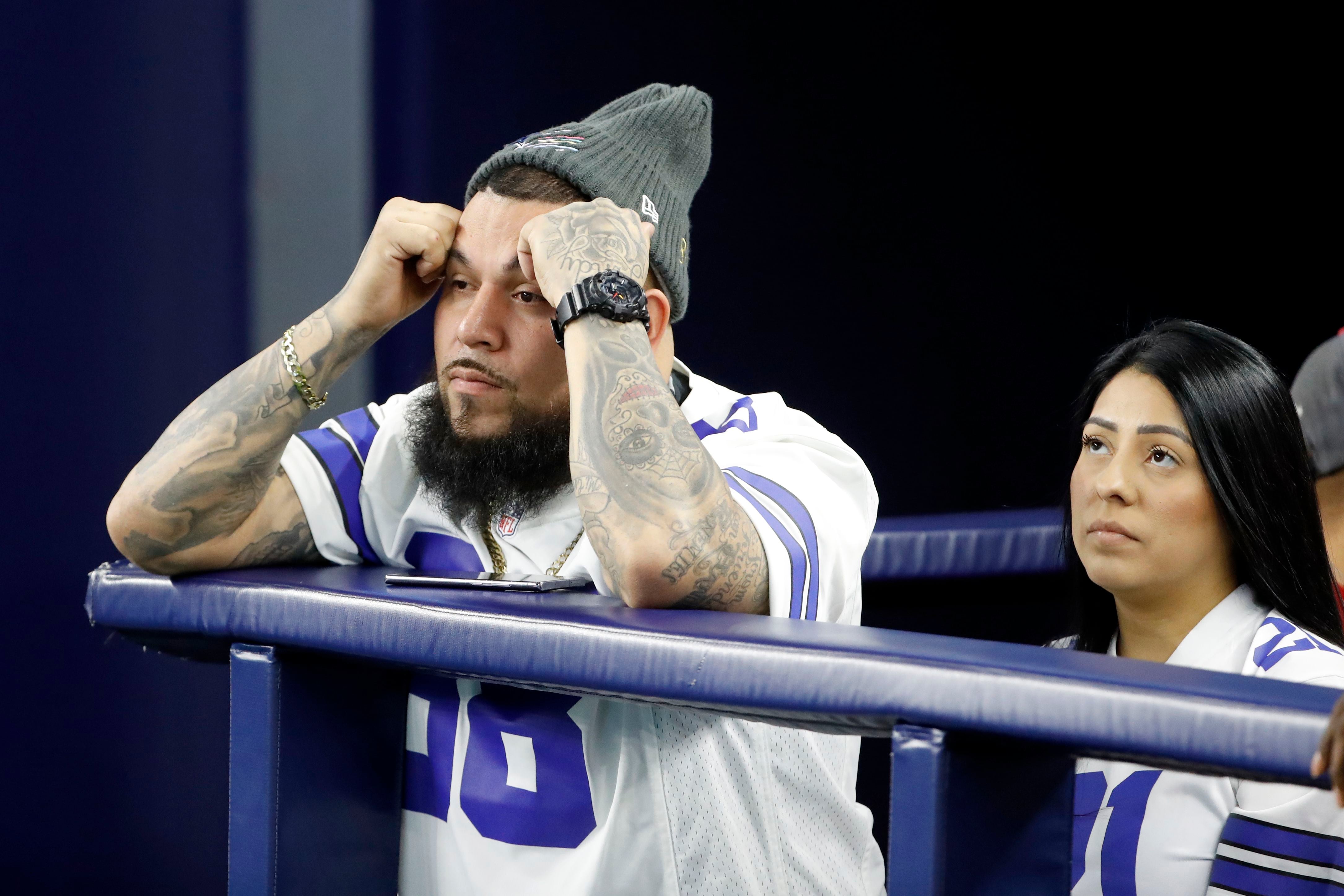 49ers hang on over Cowboys 23-17 in chaotic wild-card finish – KGET 17