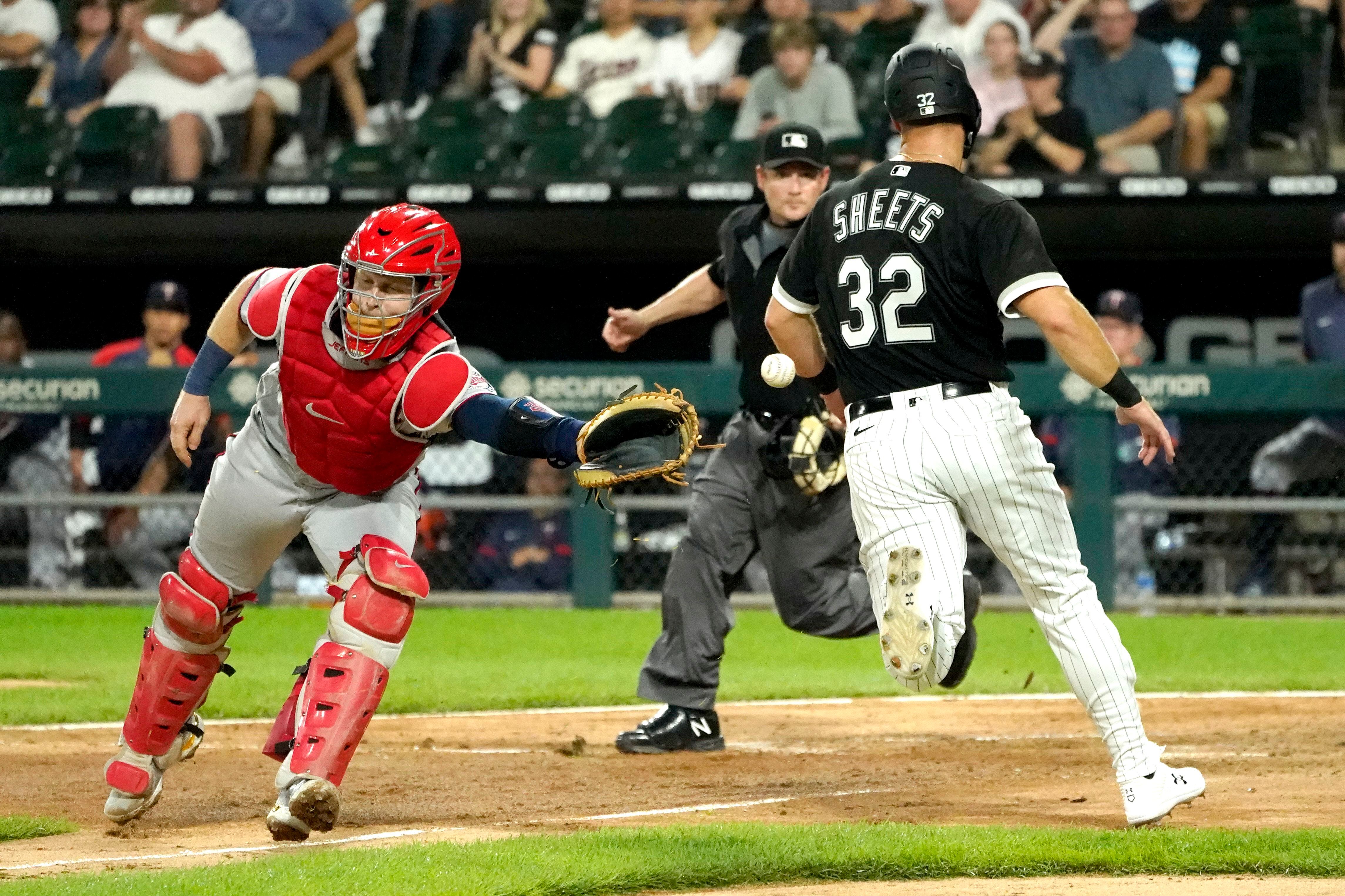 Minnesota Twins catcher Mitch Garver leaves game after foul tip