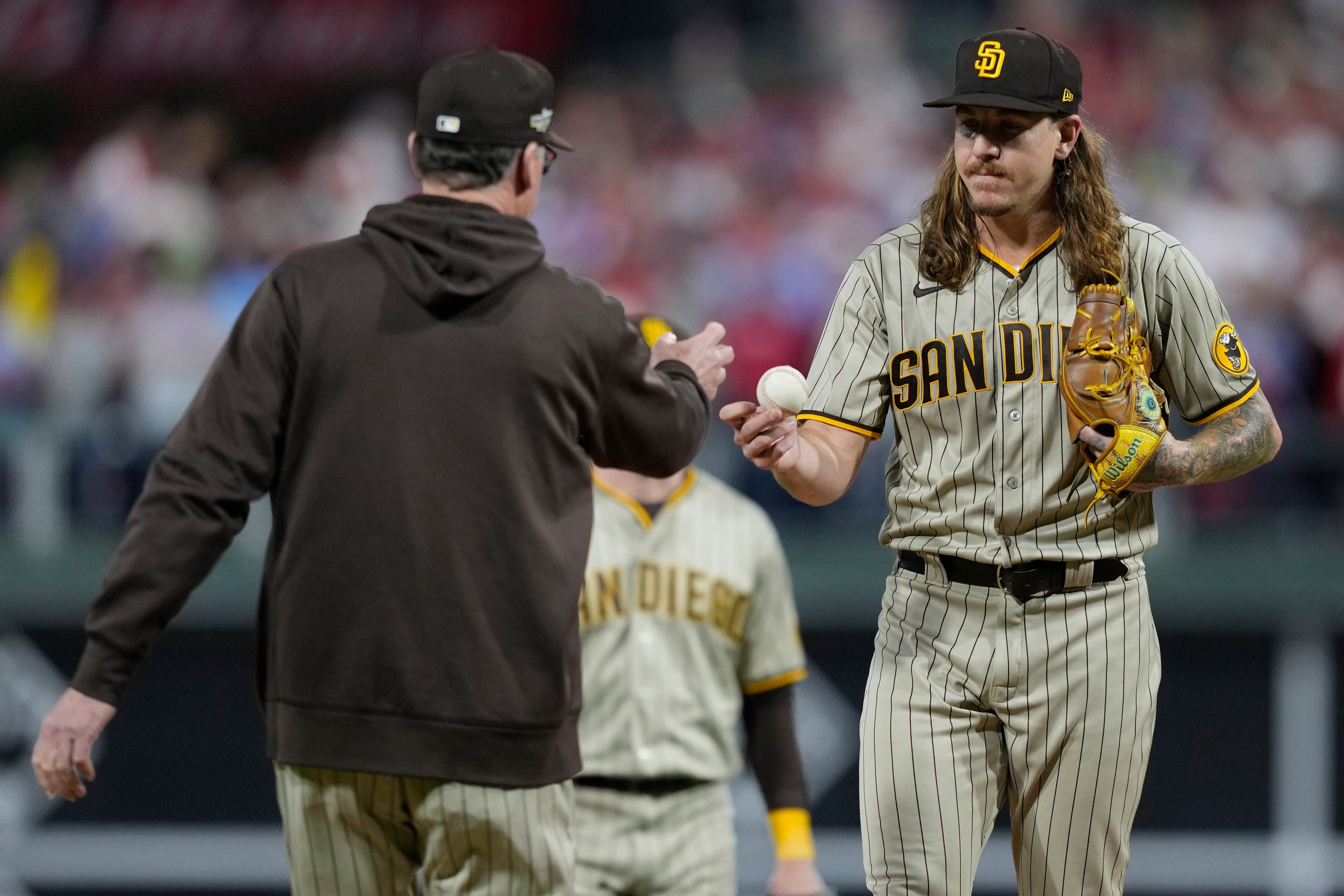 Phillies hit 4 homers, rally past Padres to take 3-1 lead in NLCS