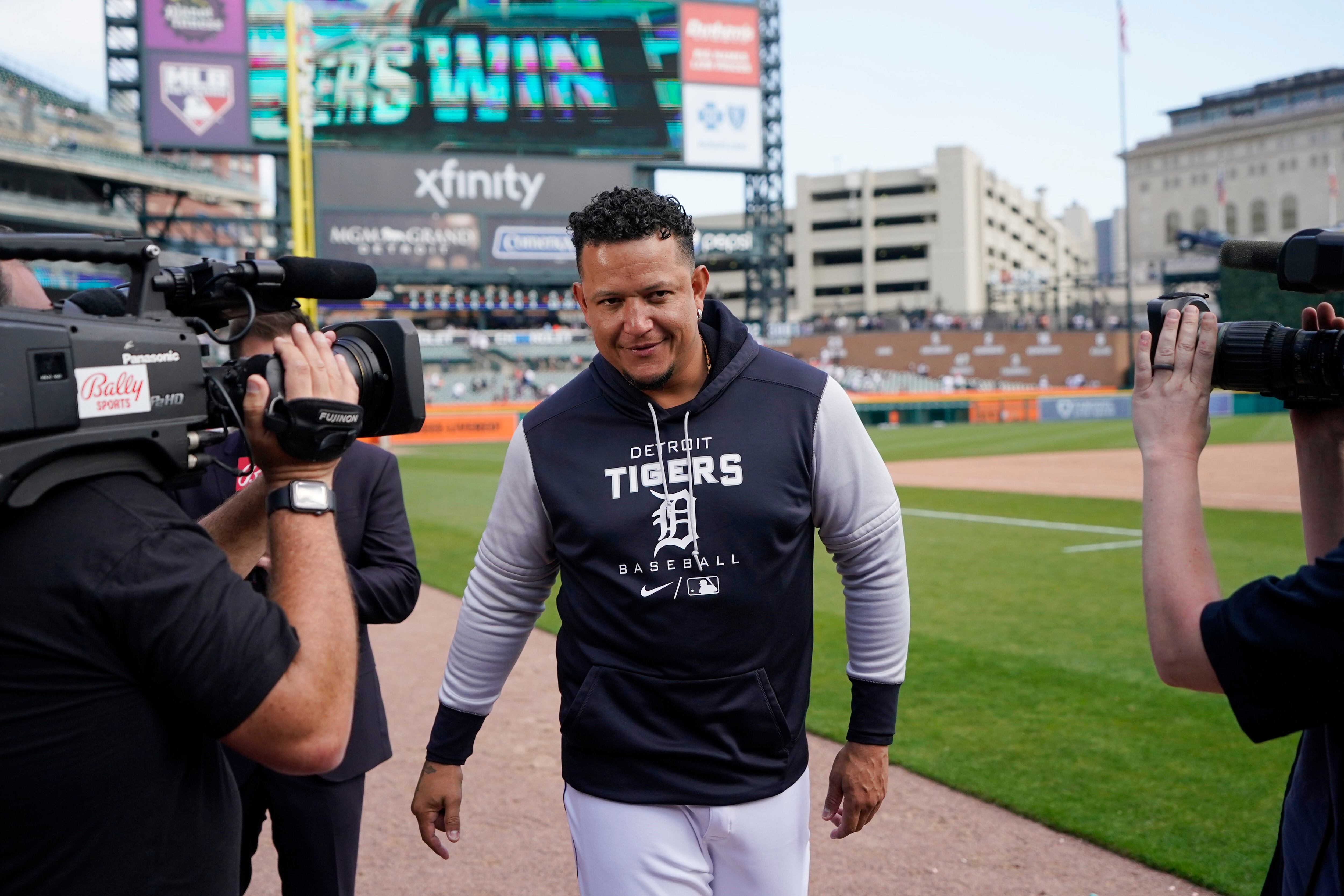 Tigers' Cabrera gets 3,000th hit; 33rd player to reach mark – WUTR/WFXV –