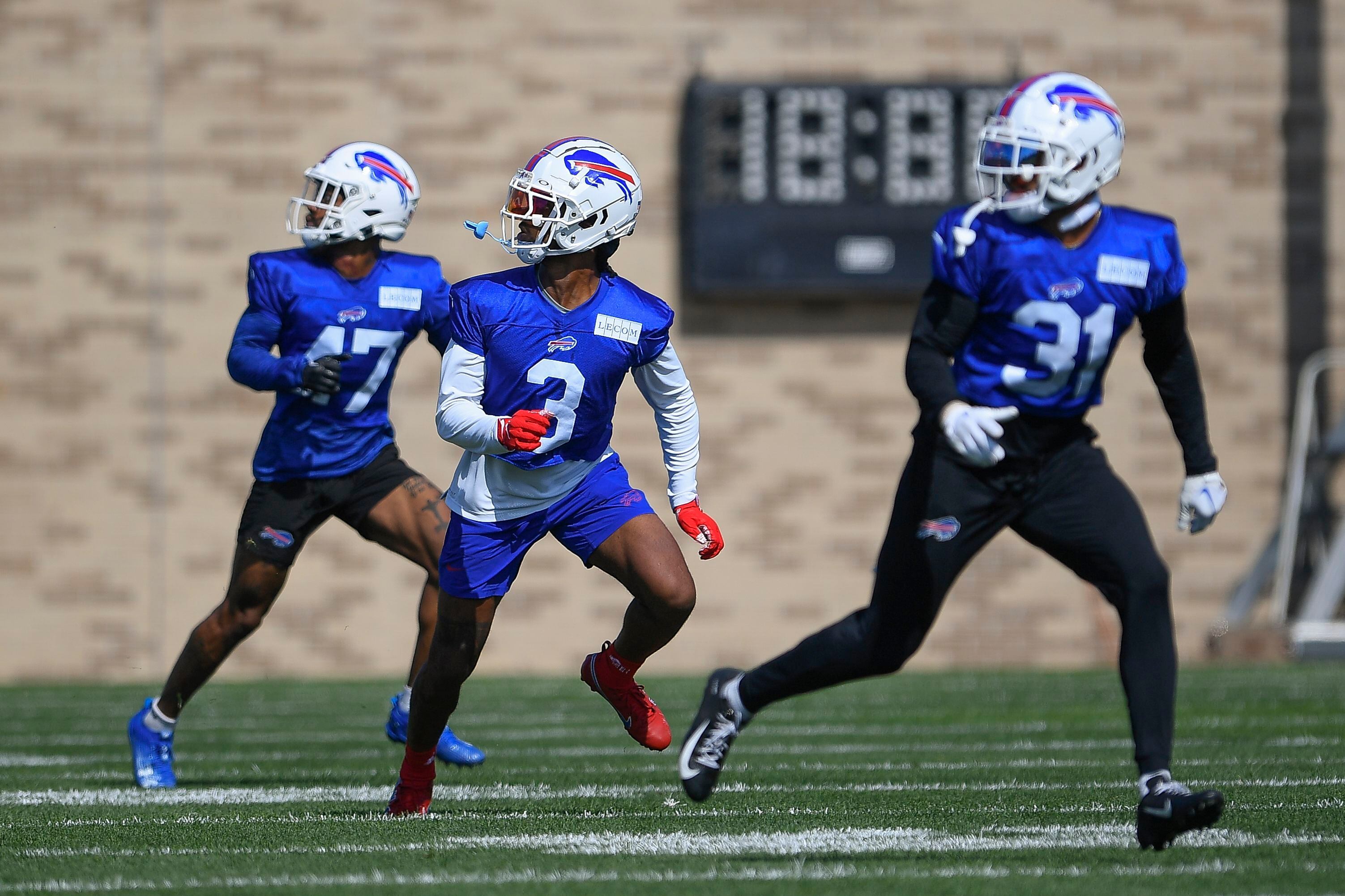 Buffalo Bills' Damar Hamlin partners with American Heart Association for  CPR challenge - ABC News