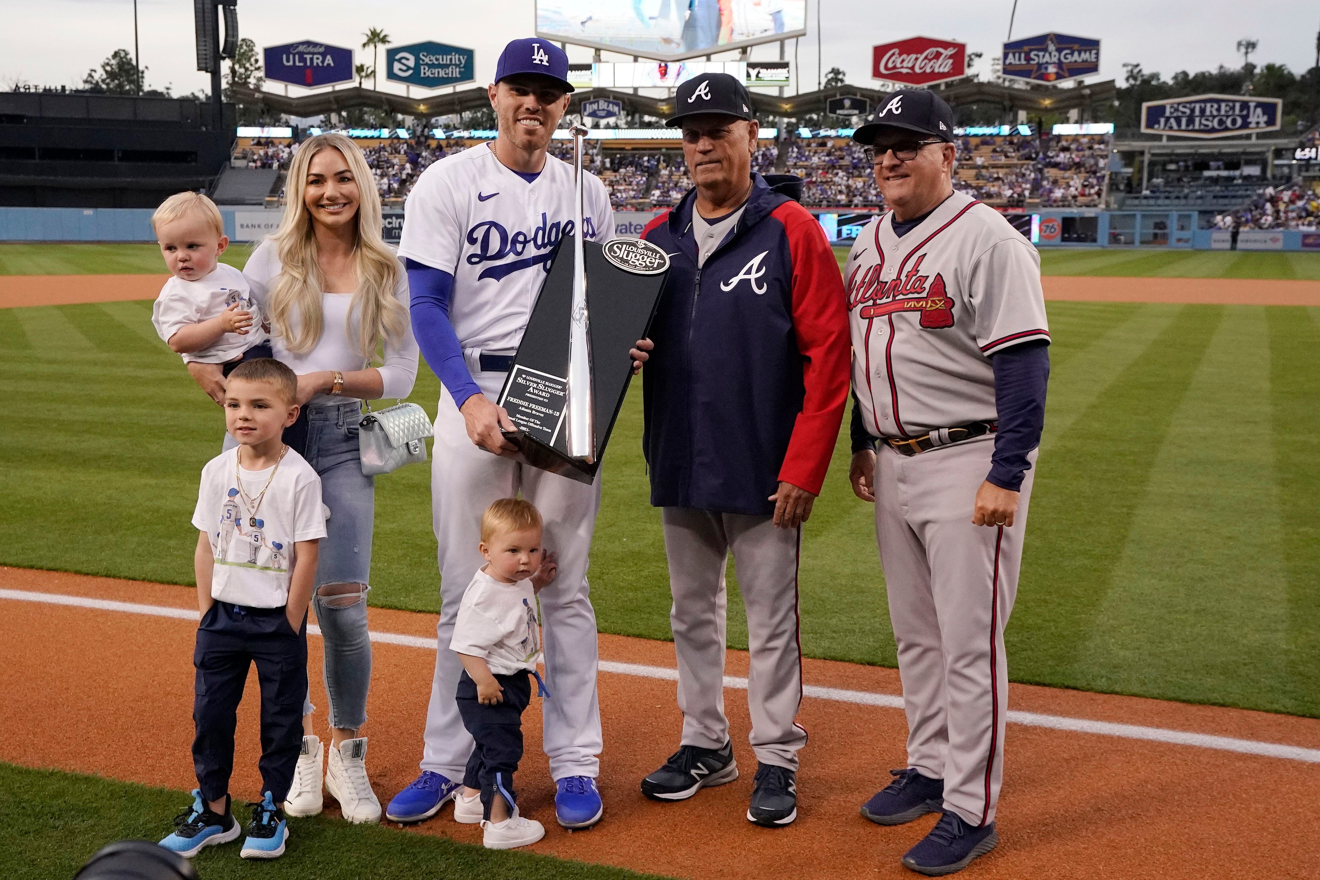 Freeman hits 1st HR for Dodgers vs Braves in reunion game