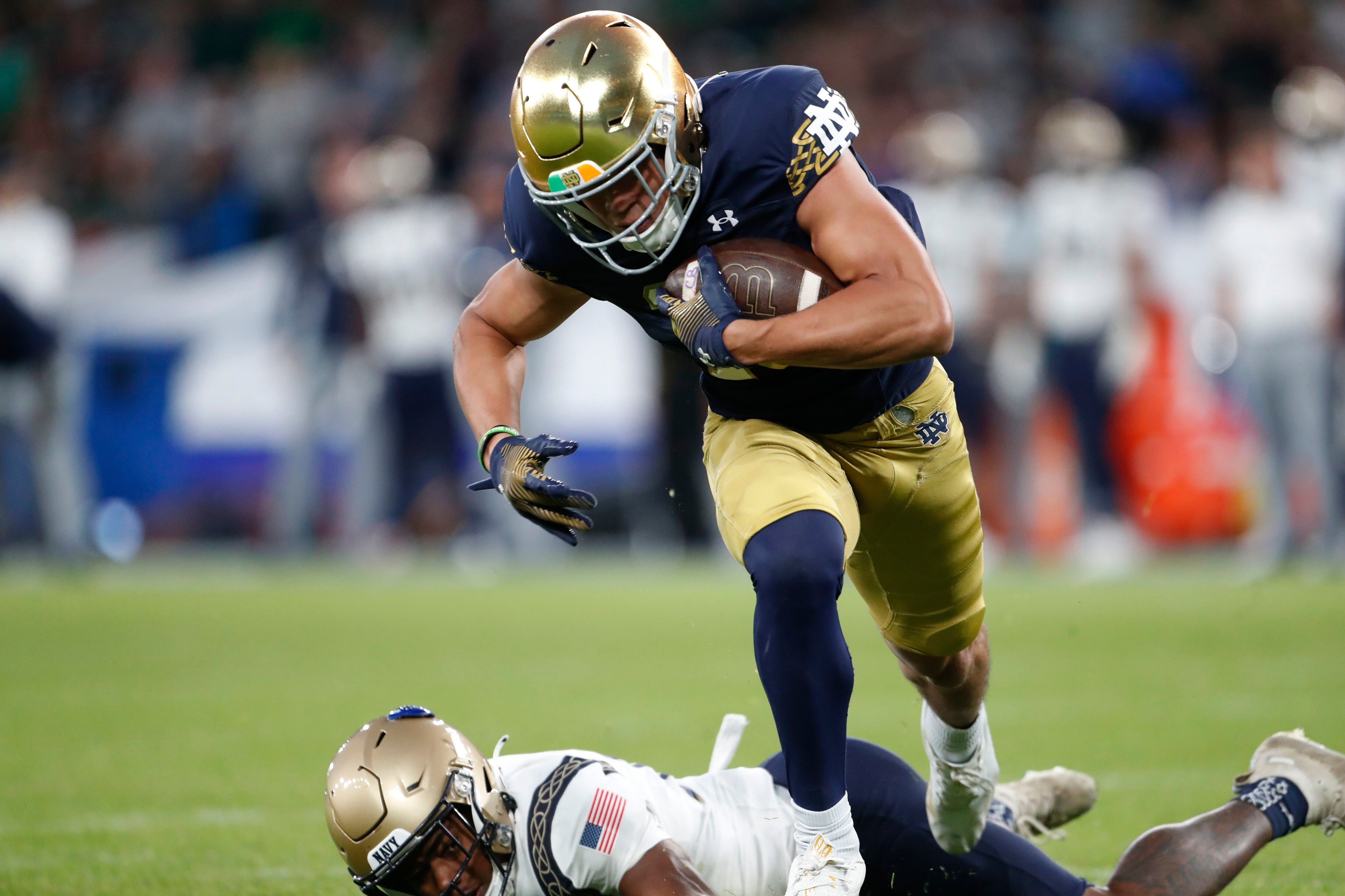 Sam Hartman leads No. 11 Notre Dame to thrilling 21-14 win over No