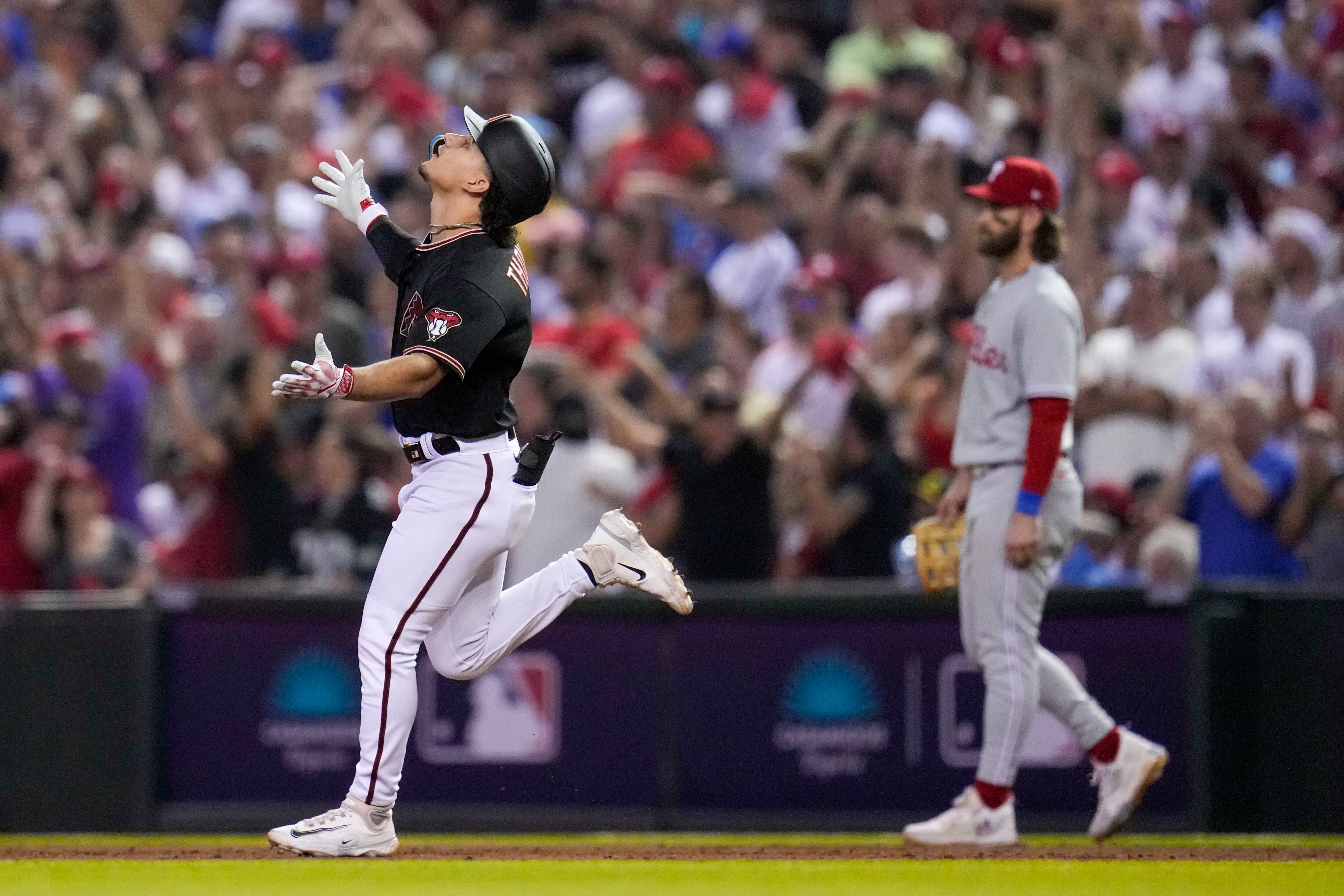 Craig Kimbrel allows game-tying homer, Phillies lose NLCS Game 4