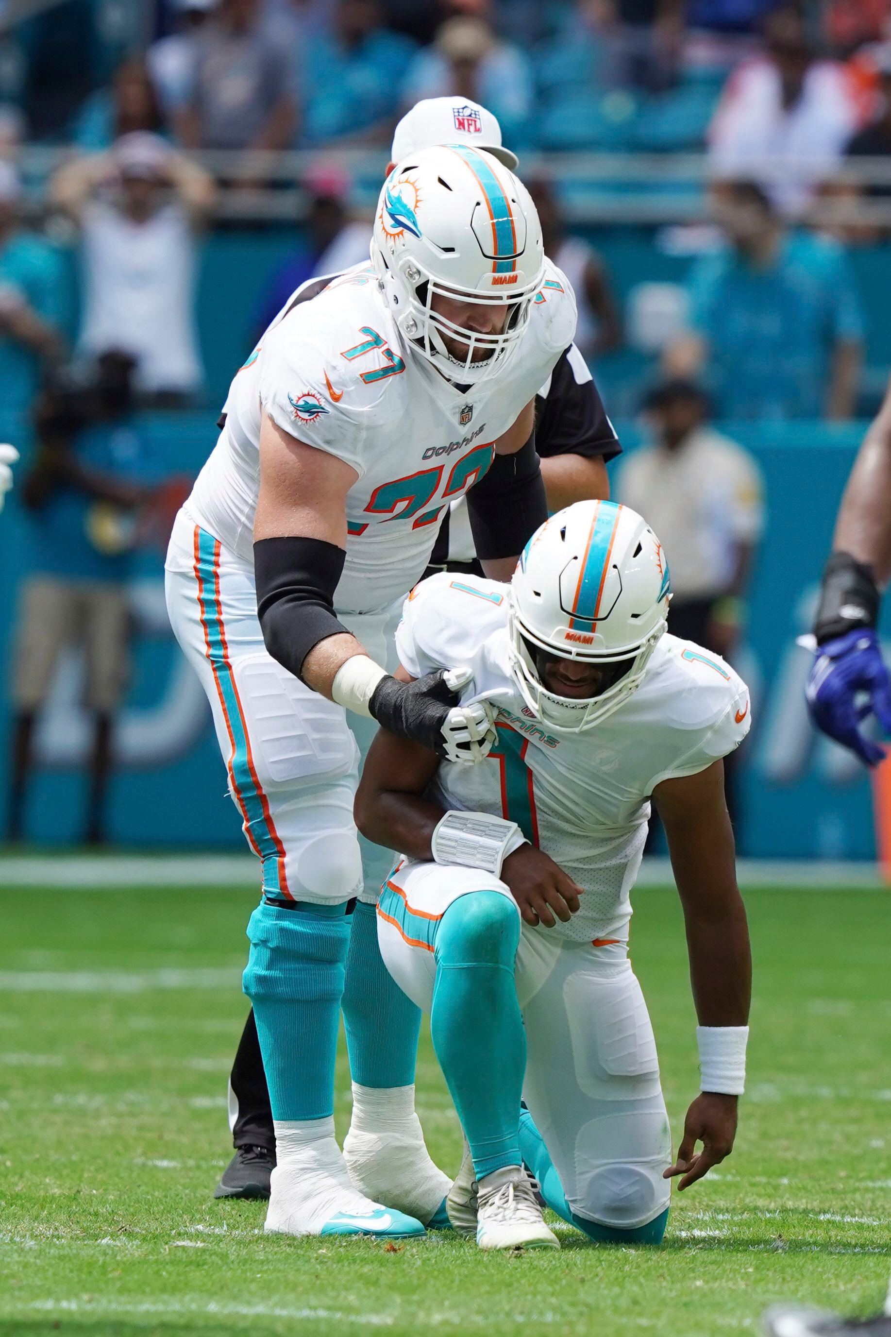 Bills knock out Tua, roll past Dolphins yet again, win 35-0