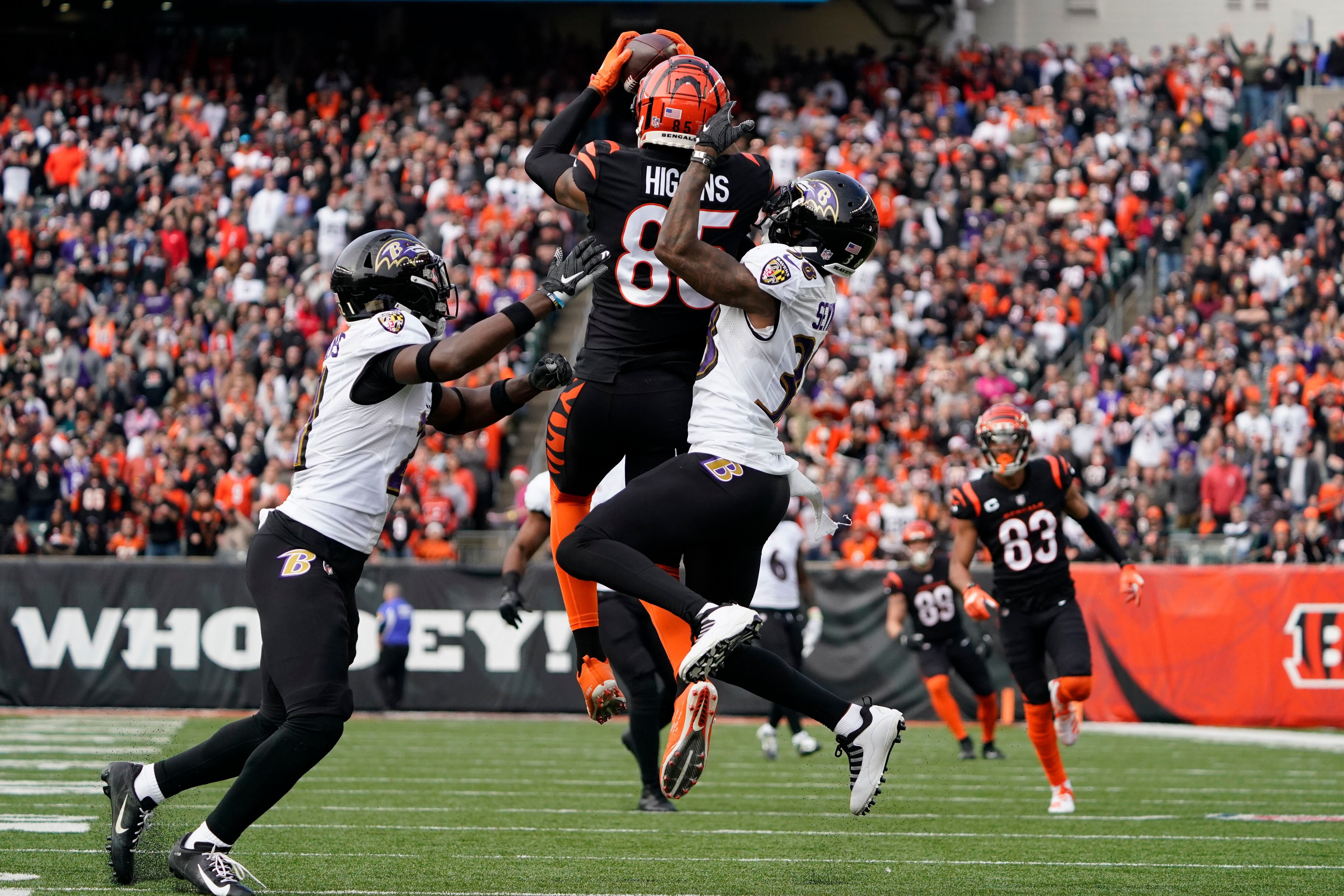 Burrow, Chase lead way as Bengals speed past Ravens 41-17 - The