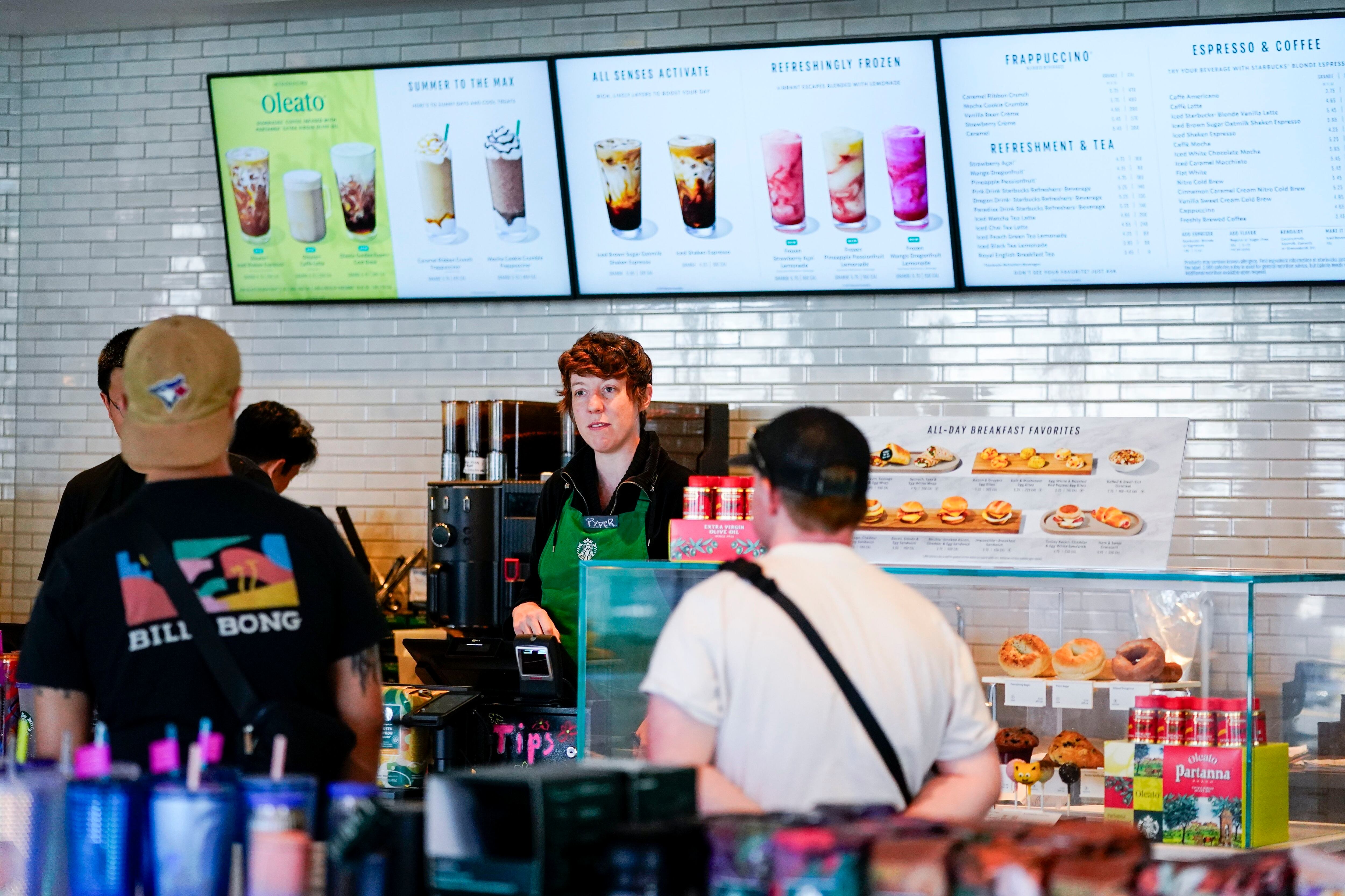 Citing sustainability, Starbucks wants to overhaul its iconic cup