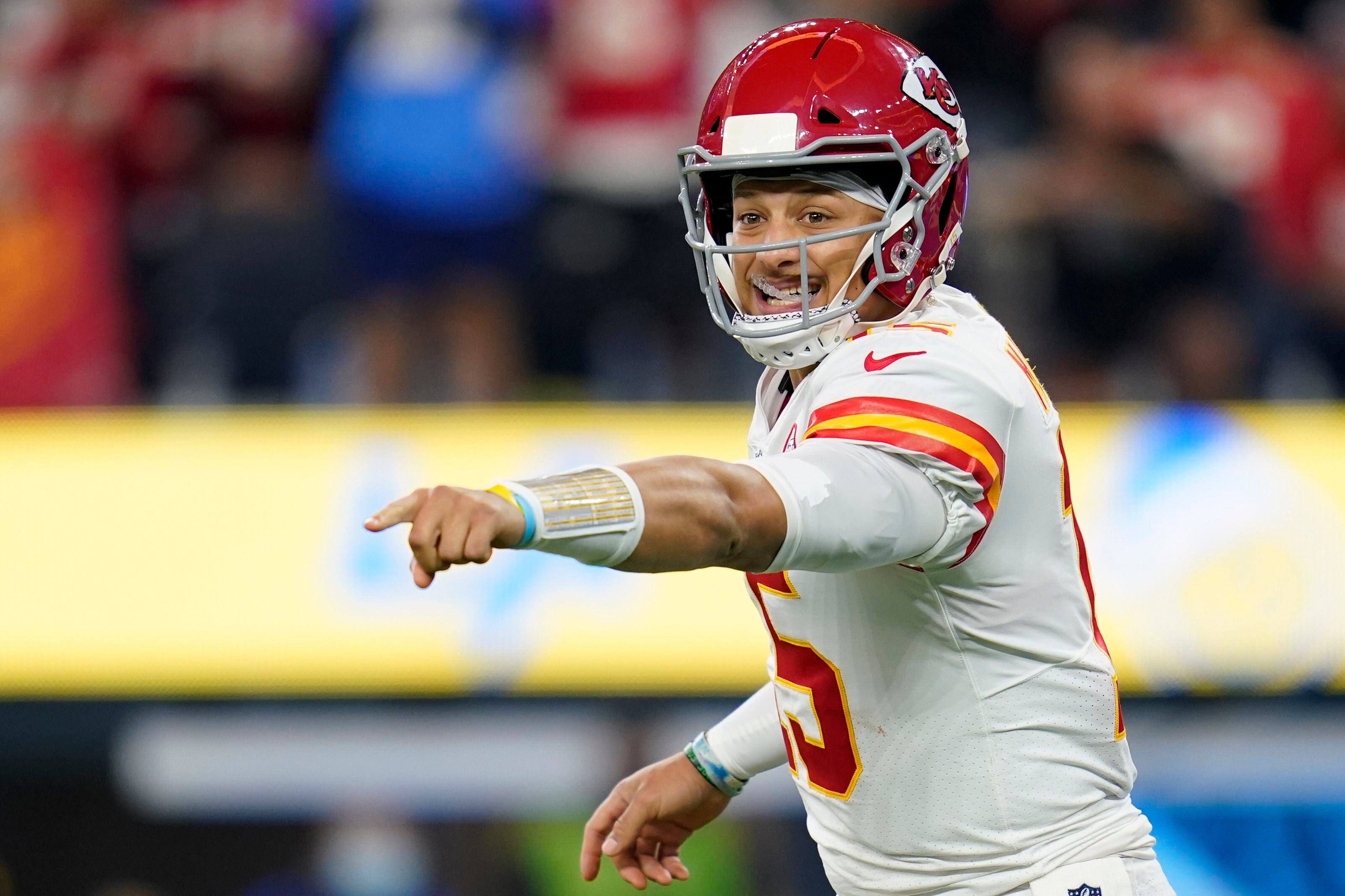 Los Angeles Chargers quarterback Justin Herbert throws a pass during the  first half of an NFL football game against the Kansas City Chiefs,  Thursday, Dec. 16, 2021, in Inglewood, Calif. (AP Photo/Marcio