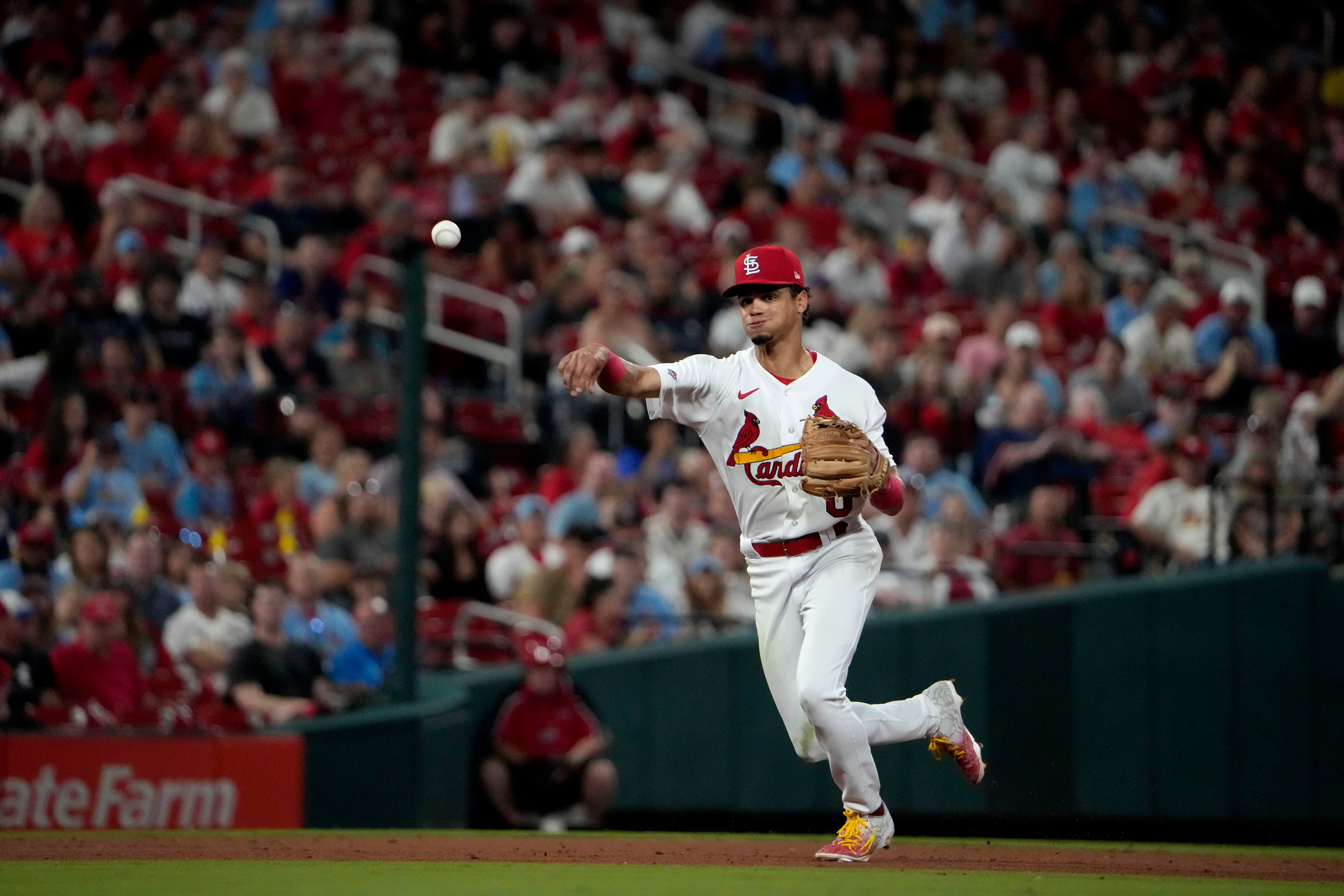 Cardinals: Pete Alonso throws Masyn Winn's first hit into the stands