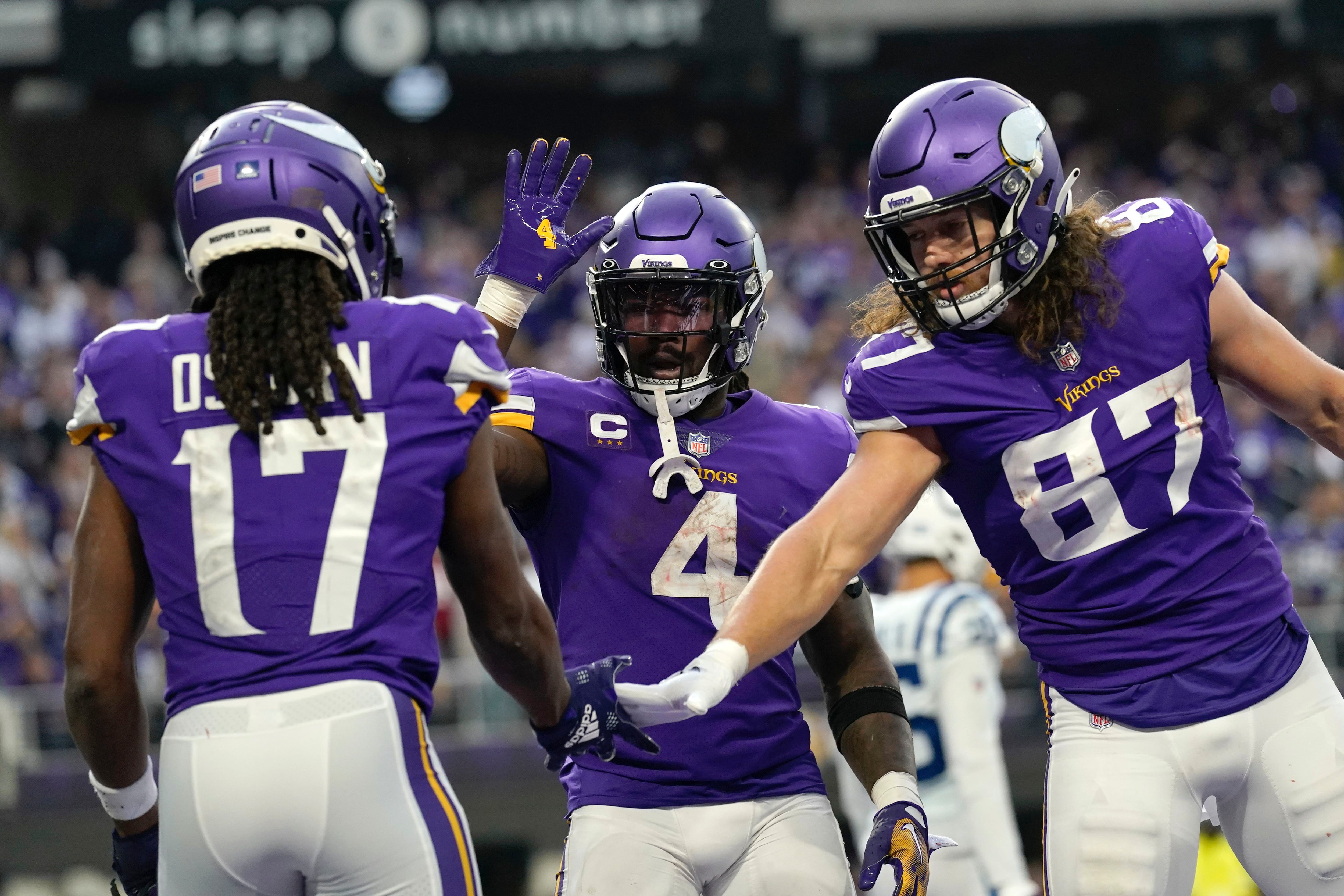 Justin Jefferson, Vikings defeat Panthers to secure first victory