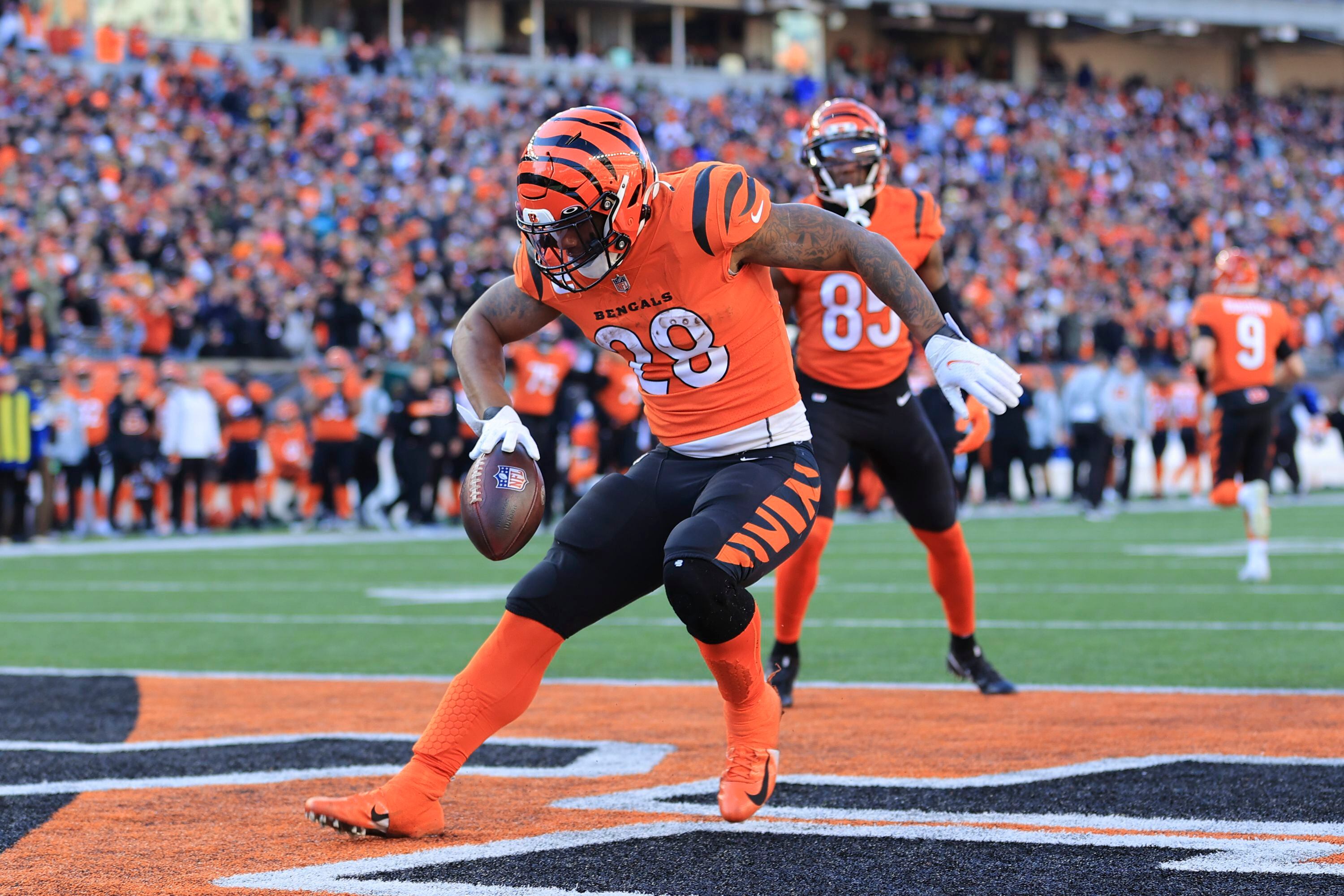 Bengals' Mixon takes jab at NFL with touchdown celebration