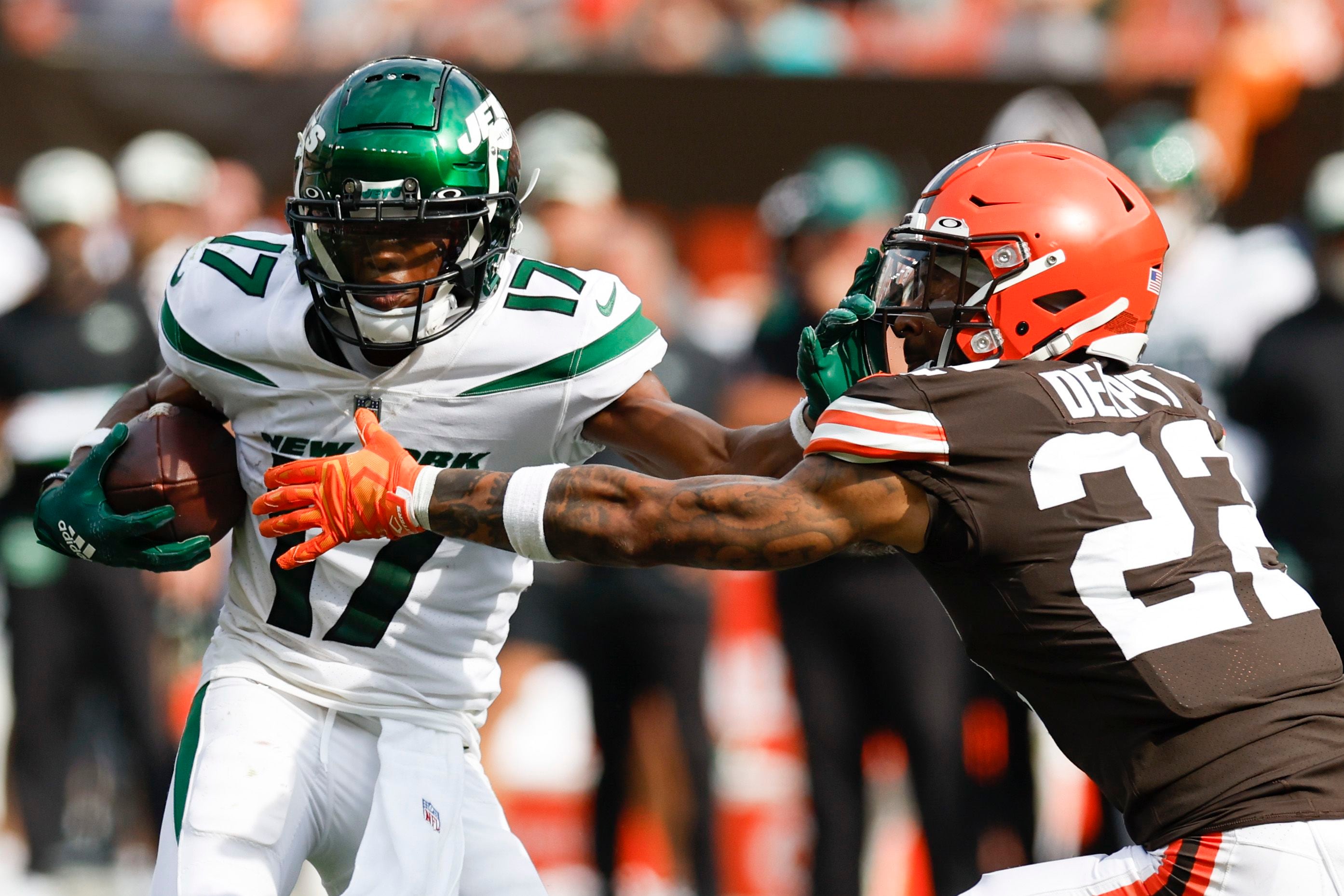 New York Jets wide receiver Corey Davis (84) celebrates after scoring a  touchdown against Tenne …