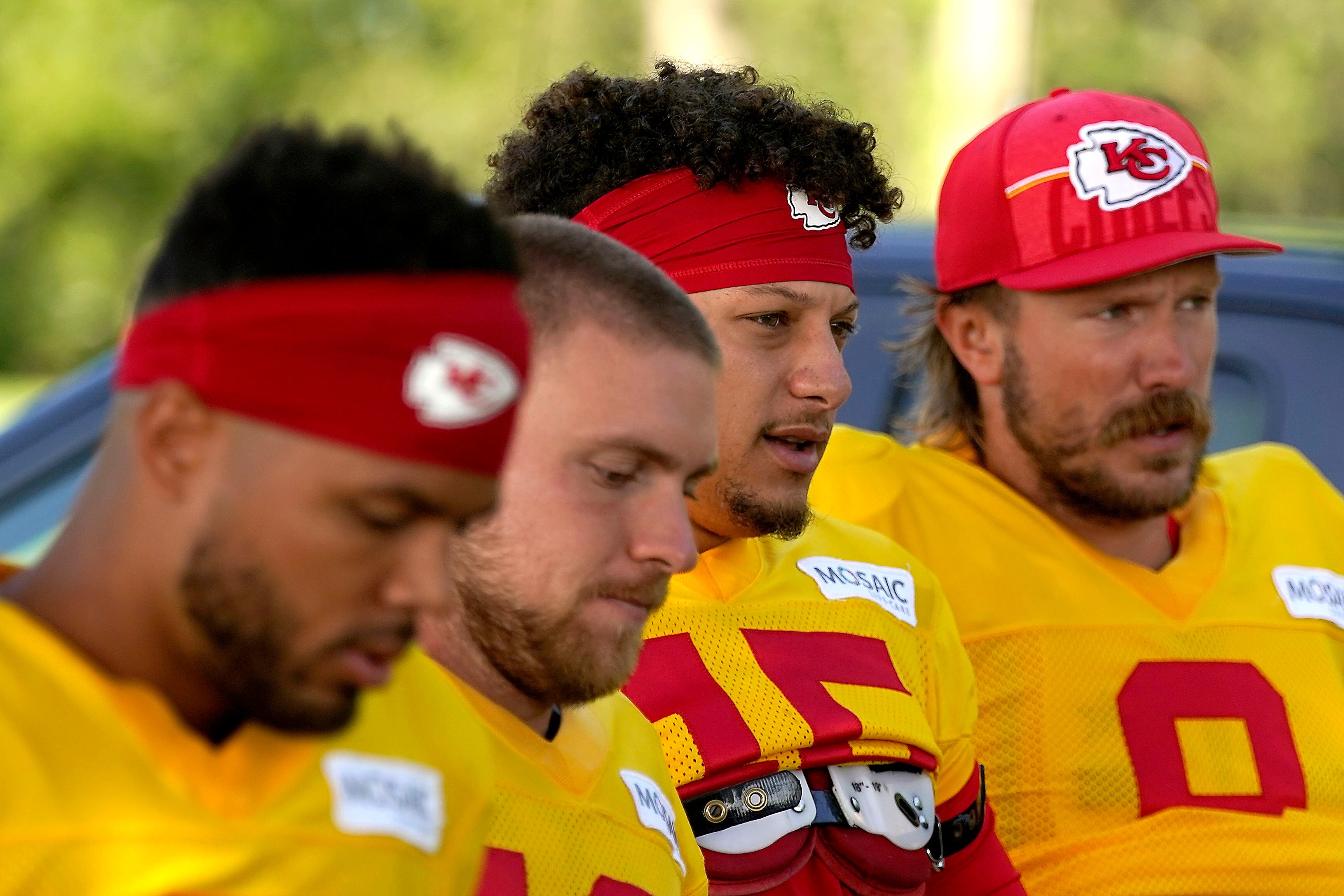 Super Bowl champion Chiefs hold hot, tough practice in 1st day of pads –  NewsNation