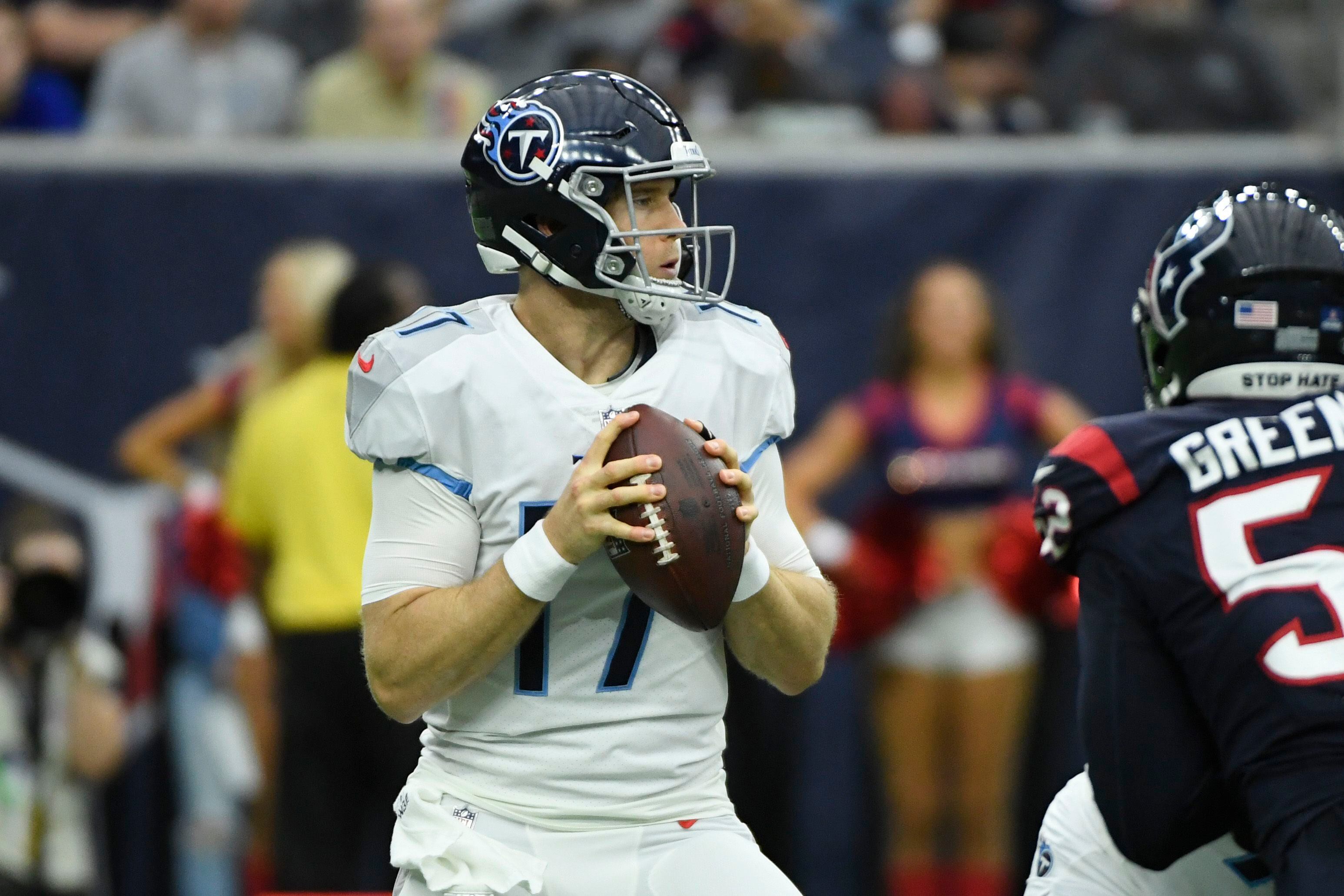 Titans try to hold onto AFC South lead, host streaking 49ers