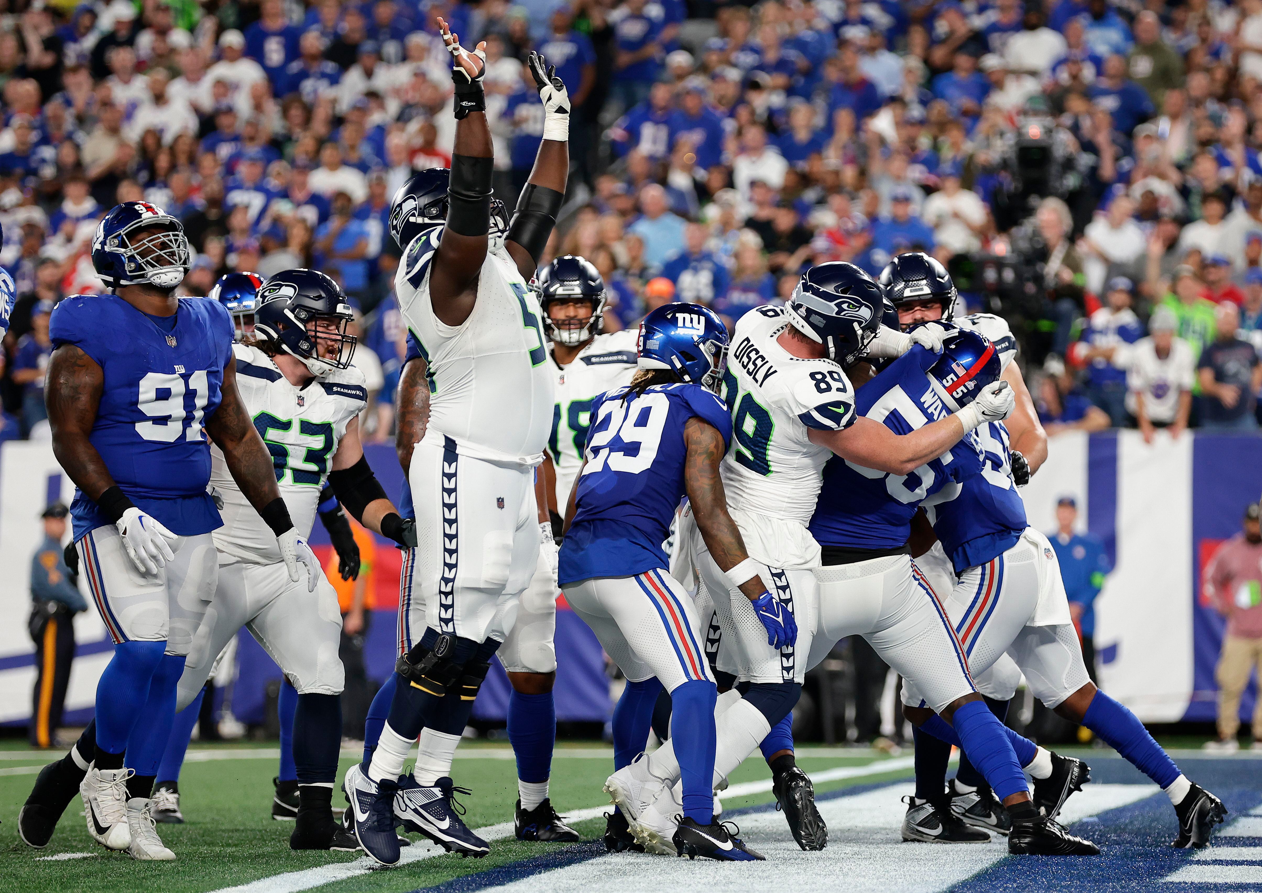 Seahawks stuff Giants, cruise to 24-3 win