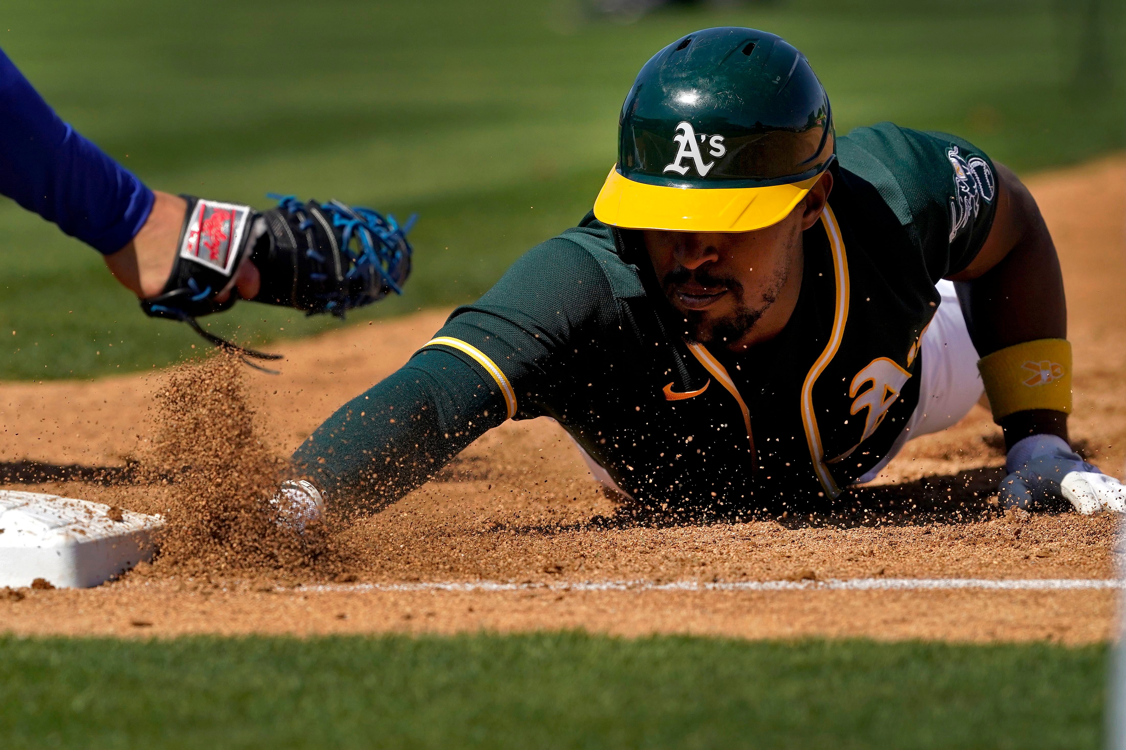 Francisco Lindor homers, Aaron Civale looks flawless for Cleveland