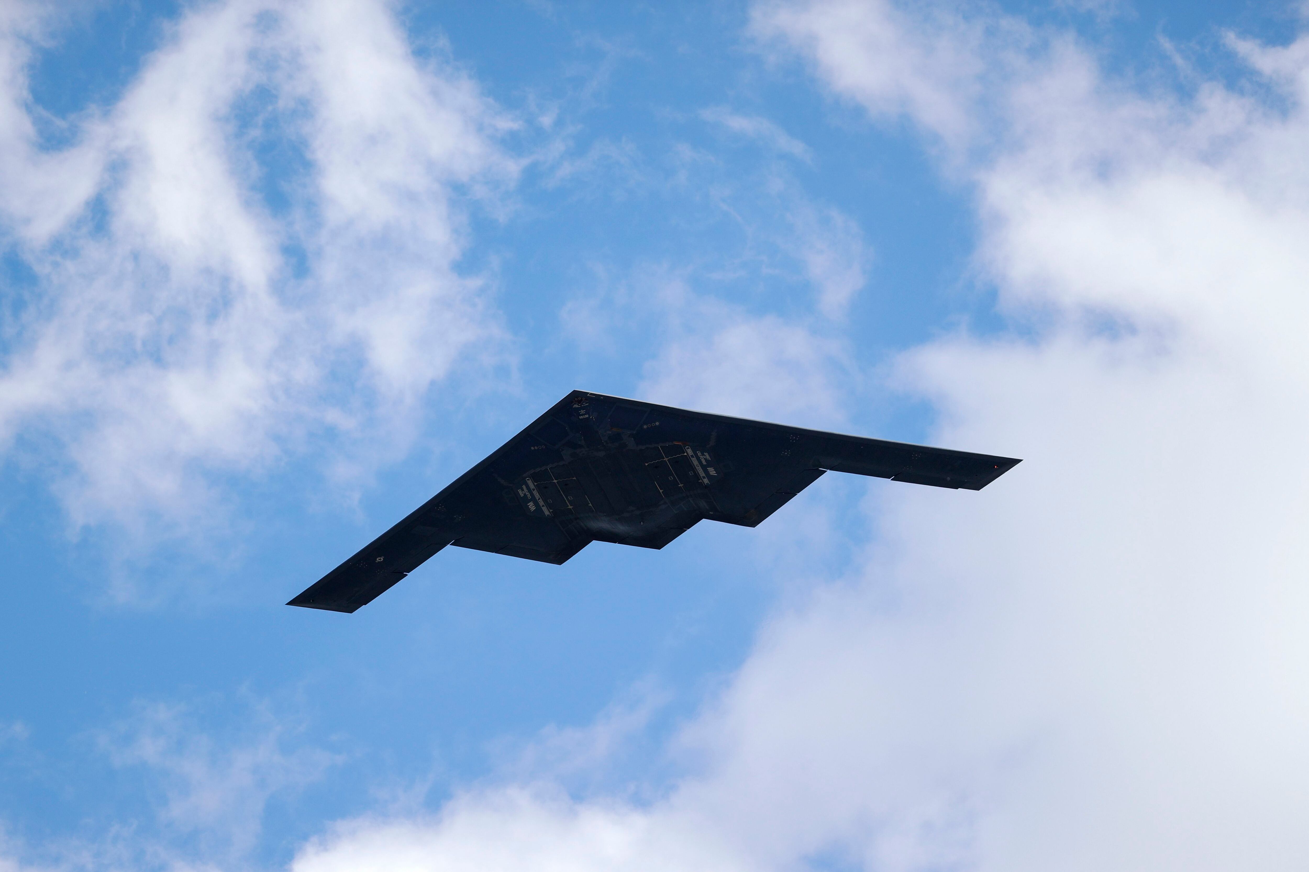 B-2 Spirit performs flyover before AFC Divisional Playoff game > Kirtland  Air Force Base > News