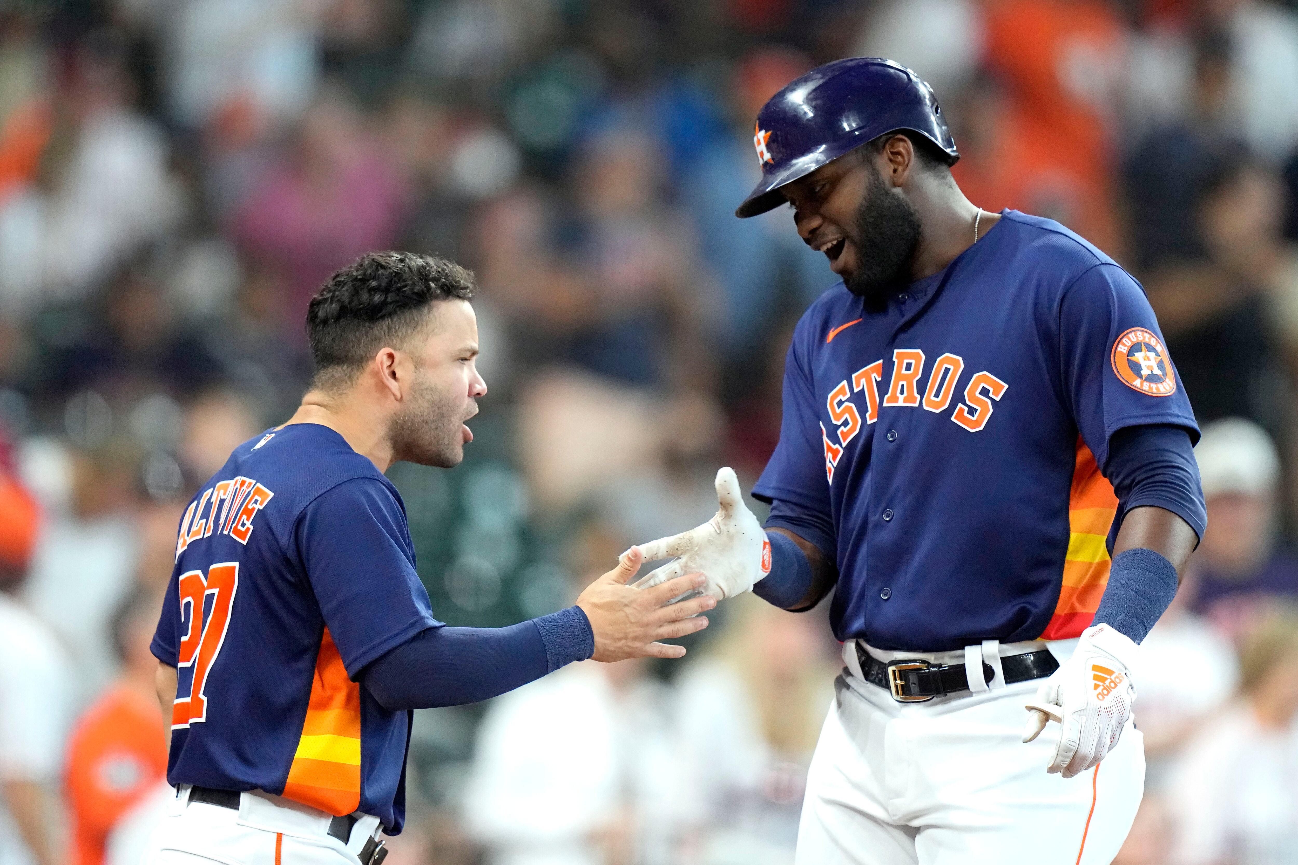 Astros' Michael Brantley lifted after collision at second base