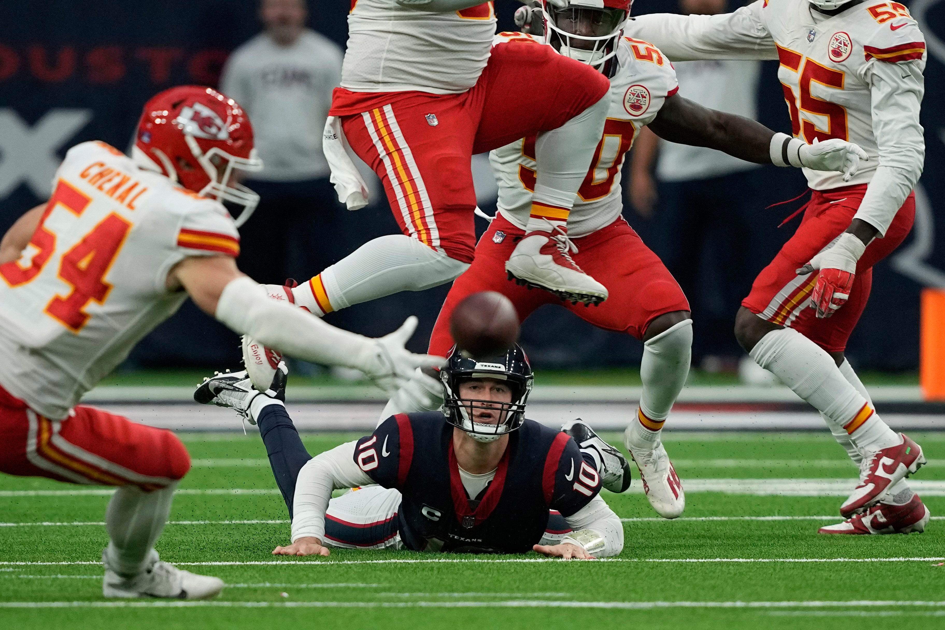 Chiefs win in OT over Texans, 30-24