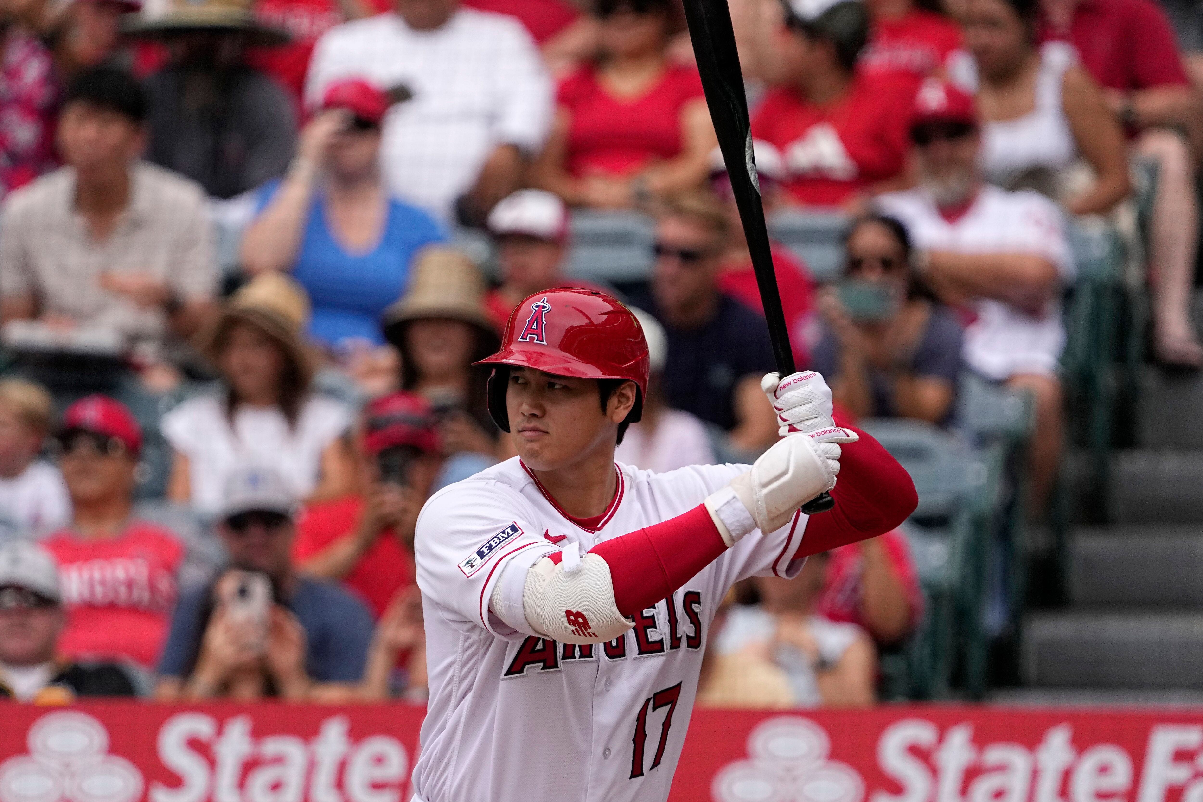 MLB/ Angels unlikely to trade Shohei Ohtani if they stay in contention, GM  says