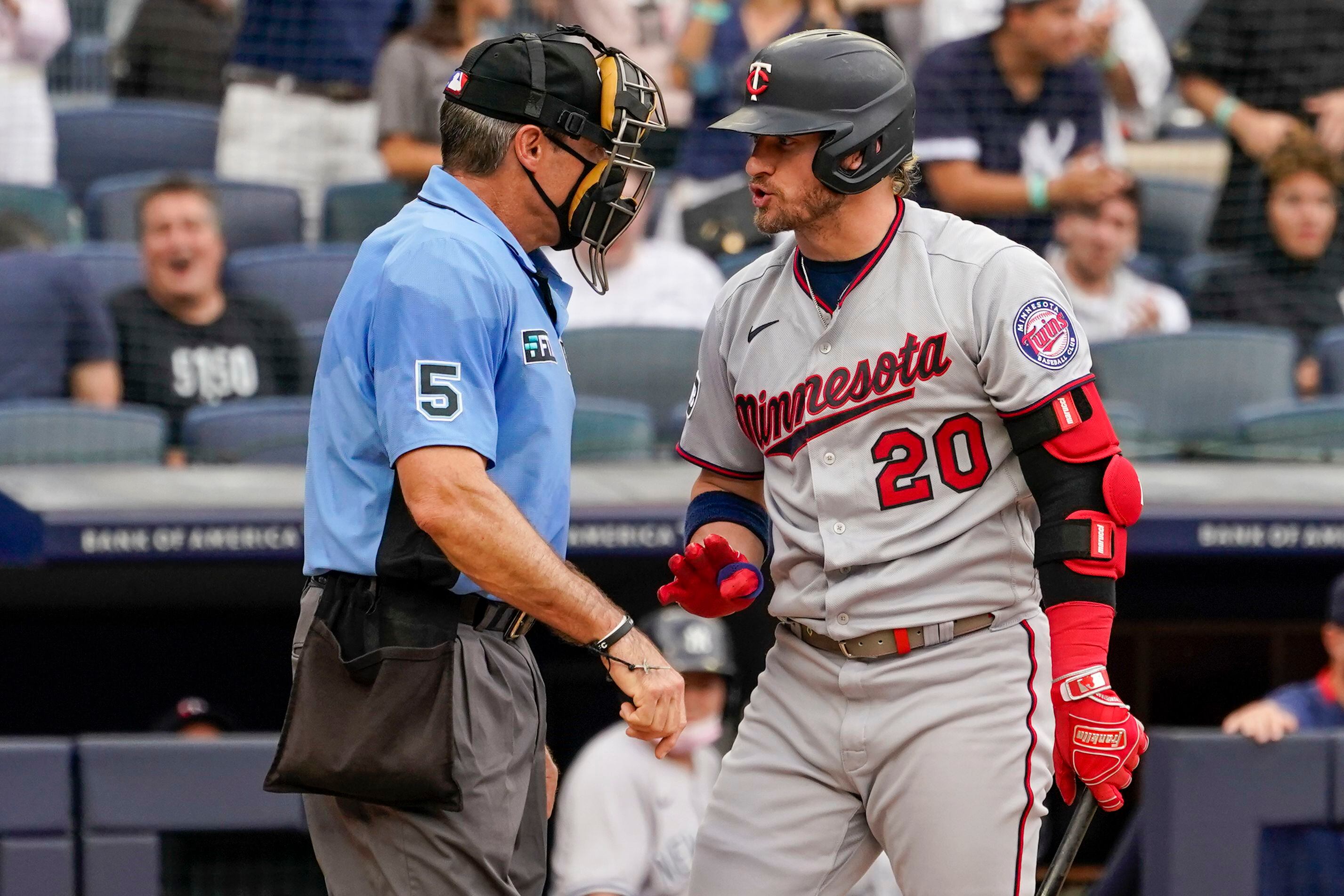 Max Kepler (2nd from right) (Born 1993)  Minnesota twins, Baseball  players, Play ball