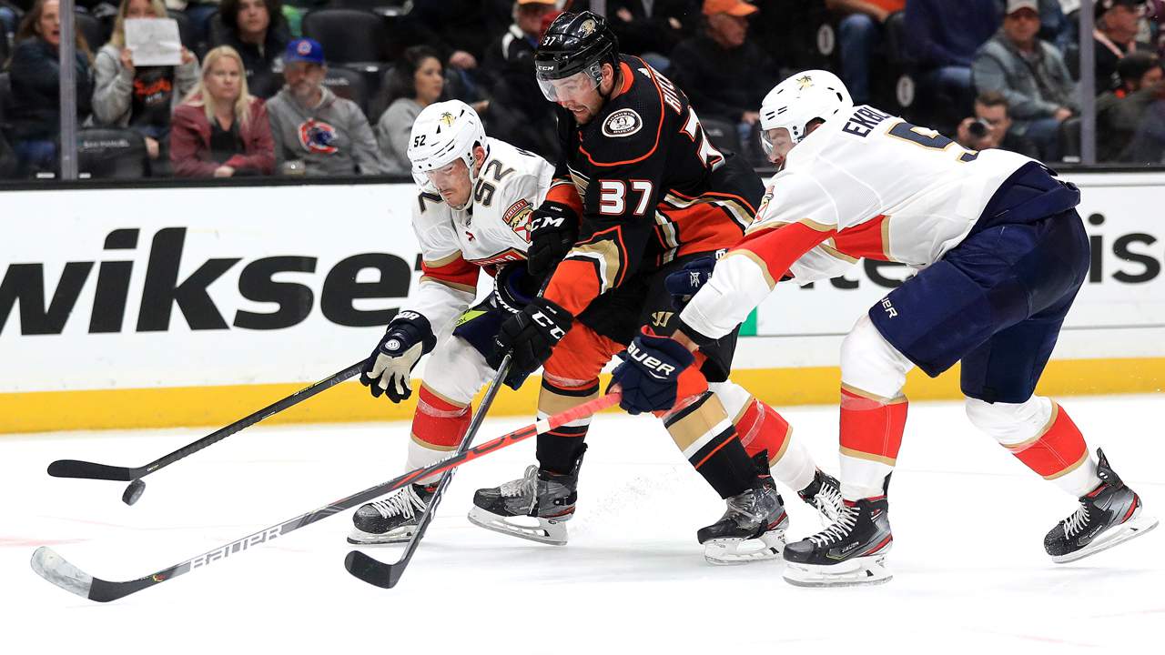 Expect Panthers to lean heavily on defensive pairing of Aaron Ekblad and MacKenzie Weegar in Qualifying Round and beyond