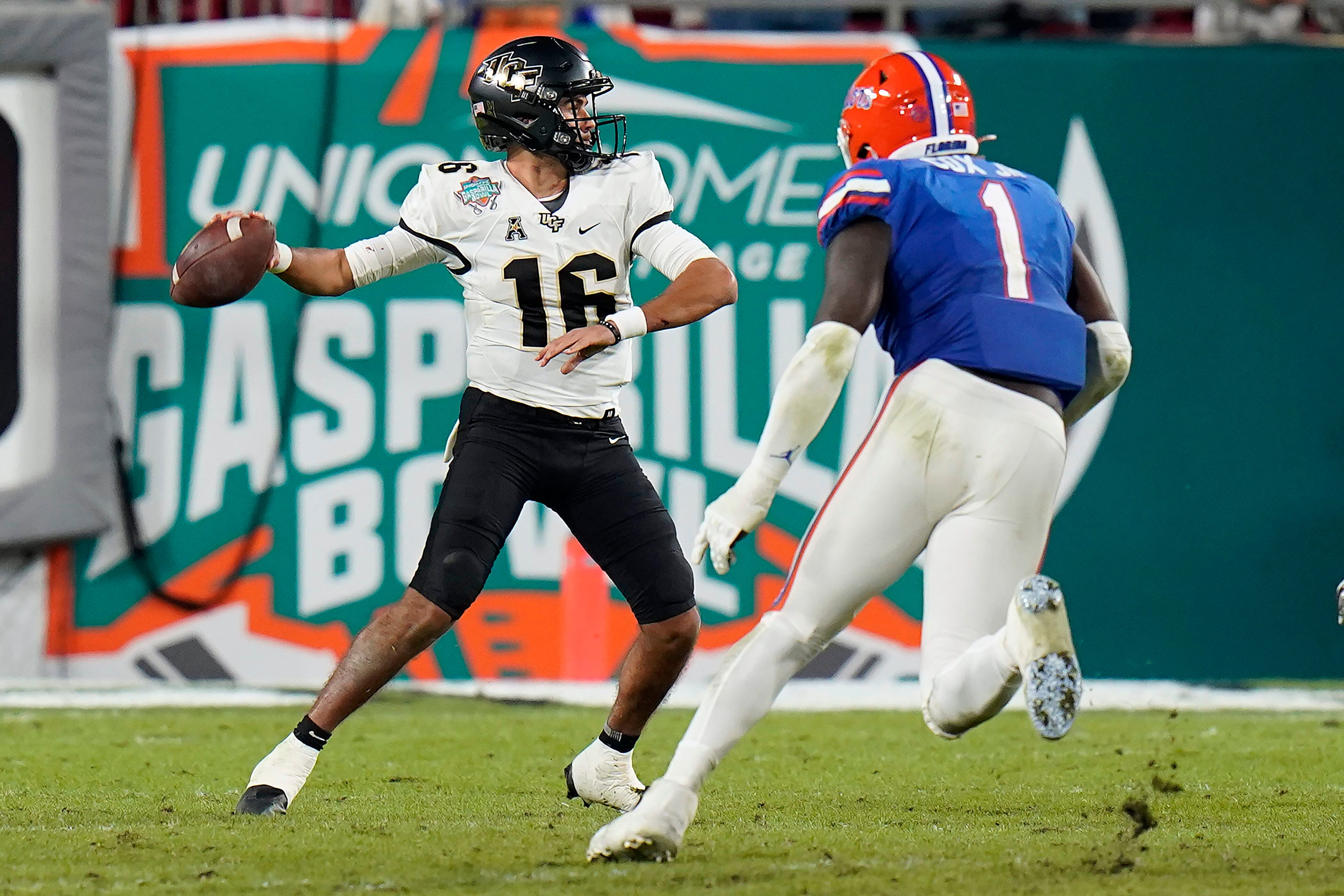 Gators, UCF to stay close to home for Gasparilla Bowl